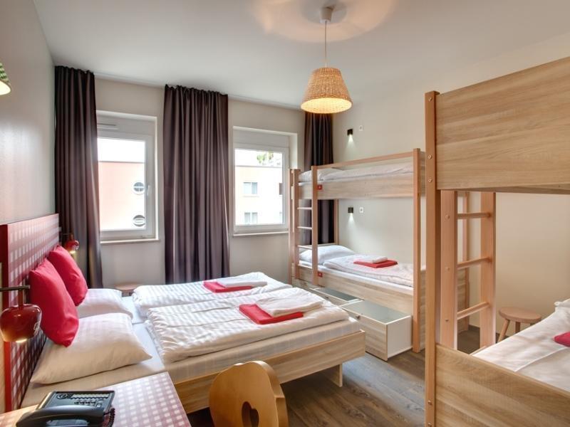 Meininger Center Hotel 3*
